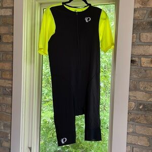 Pearl Izumi men’s Elite Pursuit Tri Speed Suit.